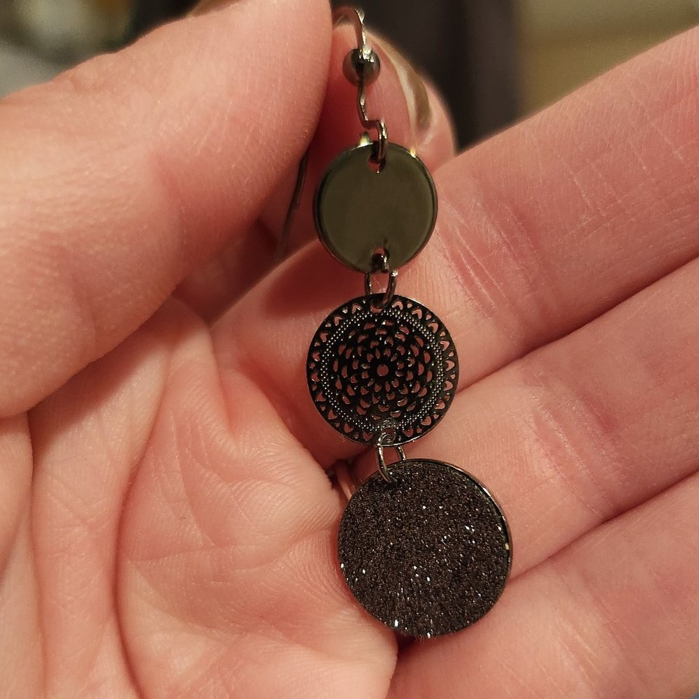 Brand new black fashion earrings